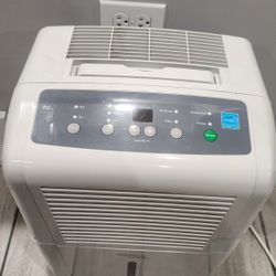 Dehumidifier 