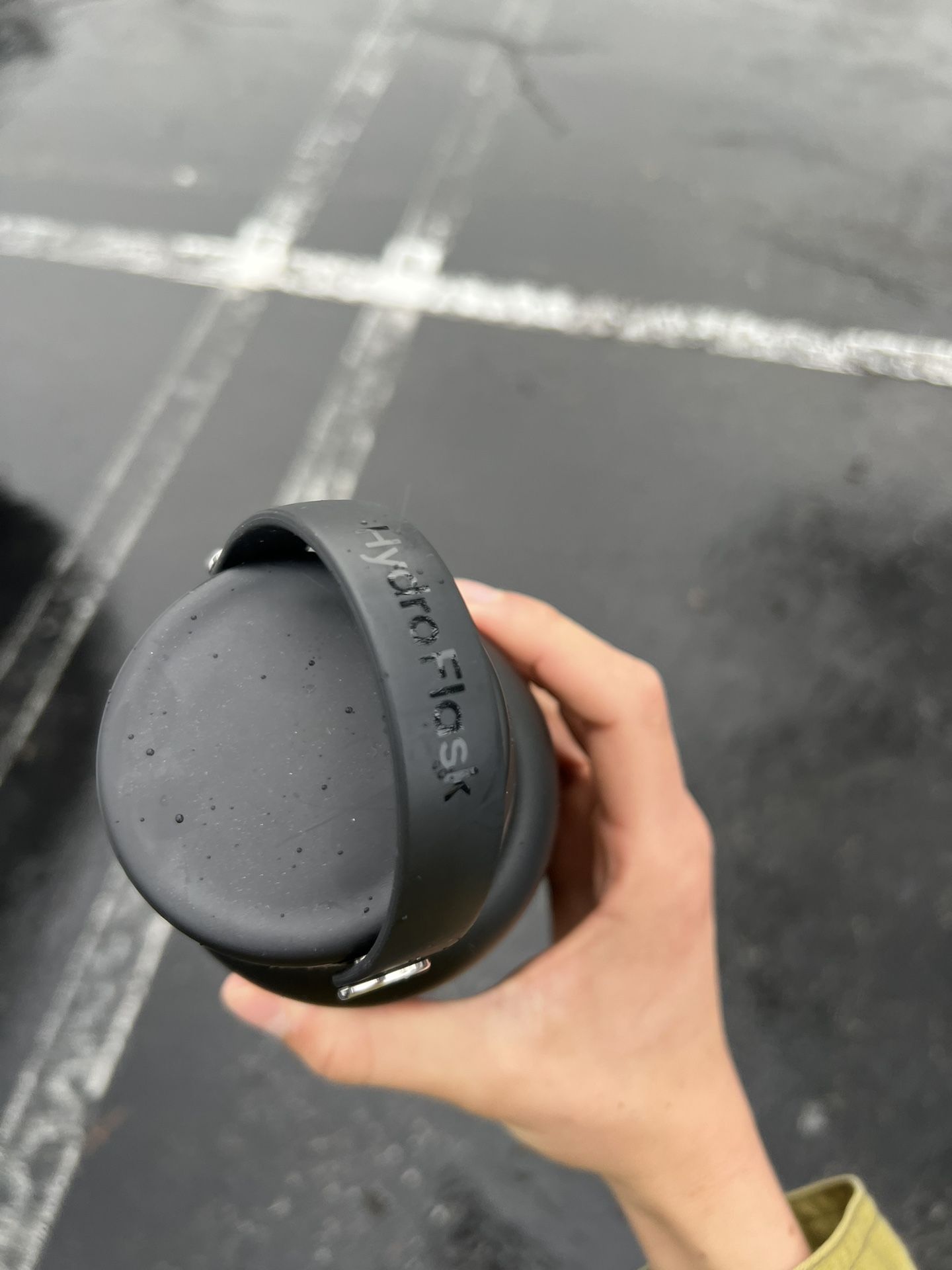 Hydro Flask 40 Oz Wide Mouth With Flex Cap (black) for Sale in Bakersfield,  CA - OfferUp