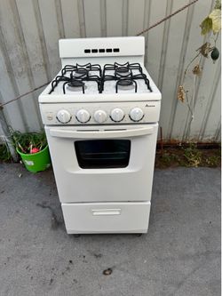 Stove Danby 20” inches