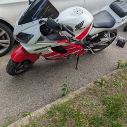 2001 Honda CBR f4i