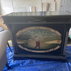 Decorative Golf Bar  with  2 Stools 