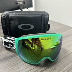 OAKLEY FLIGHT TRACKER M UNISEX GOGGLES - Black Habitat Prizm Snow jade Iridium - Jet Ski, Skiing, Snowboard