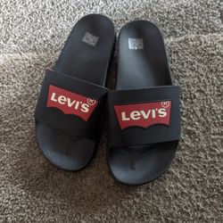 Levi's Slip One 