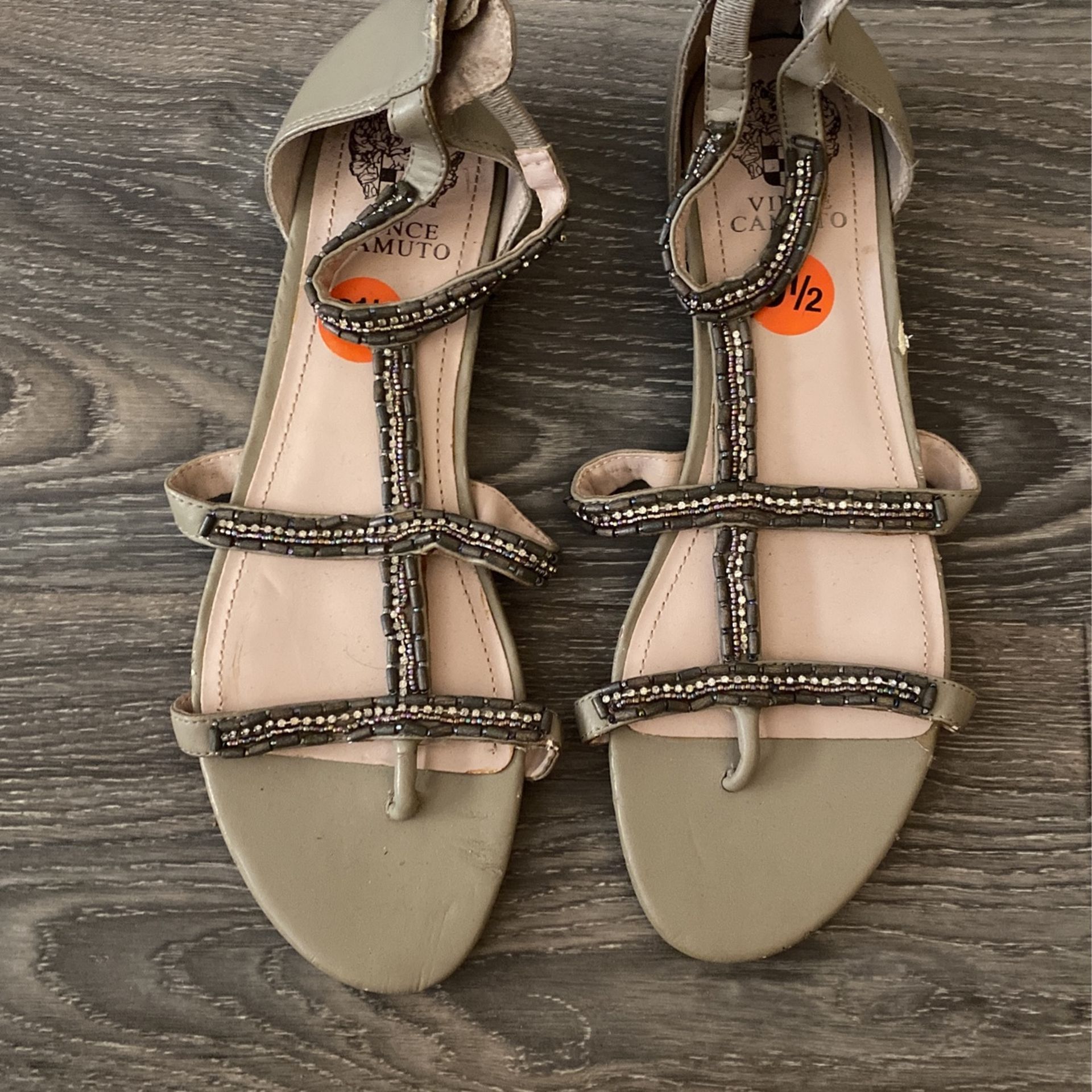 Vince Camuto 