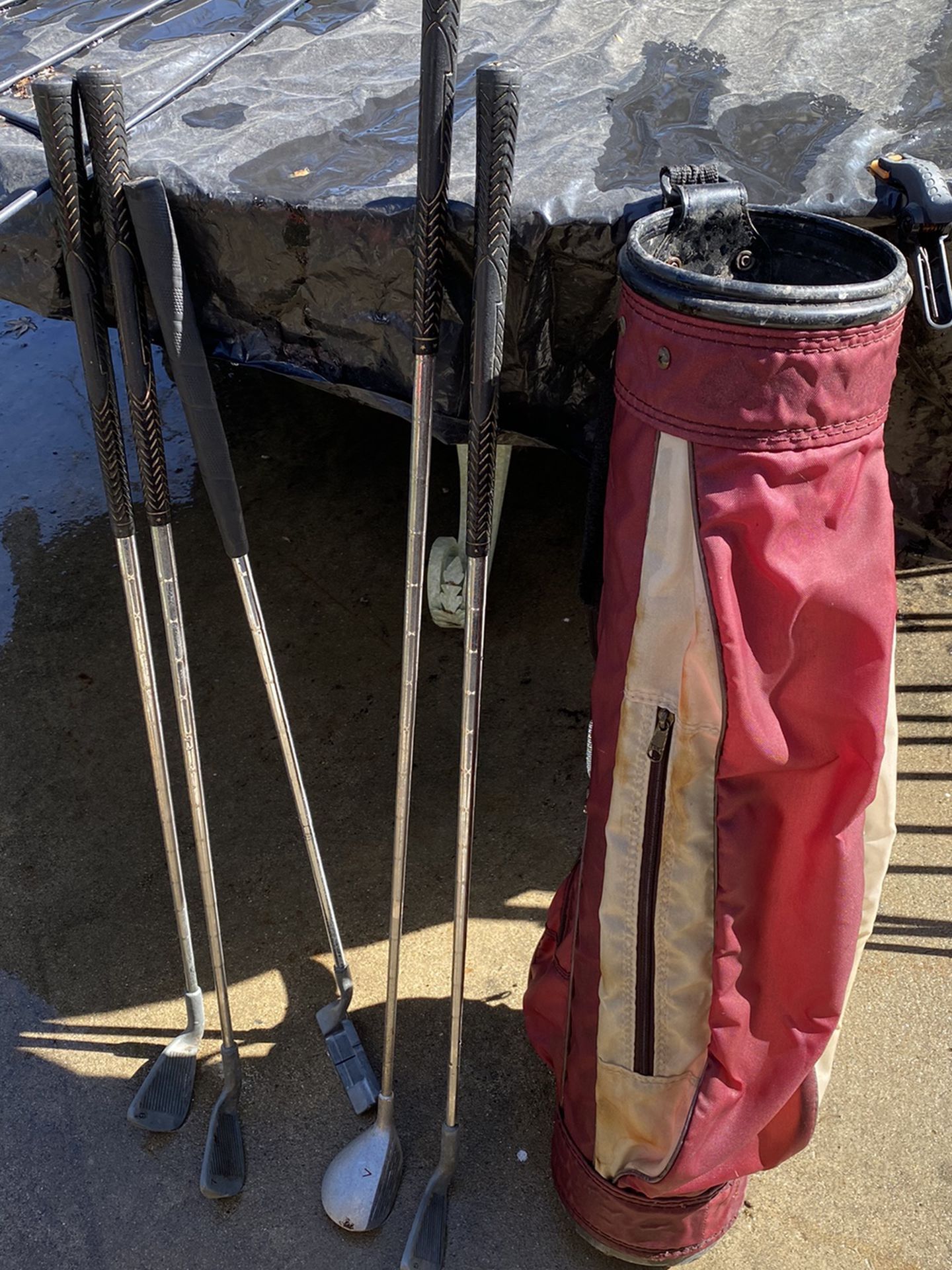 Junior Set Of Golf Clubs / Bag