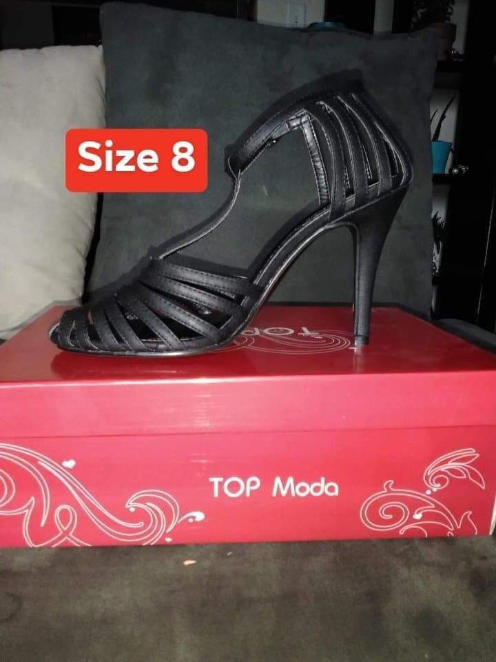 New Women’s Shoes Size 8