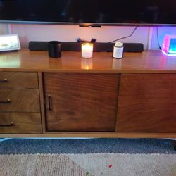 Vintage Mid-Century Modern Credenza / Sideboard – $195 (Wichita)