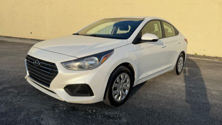 Hyundai accent 2022