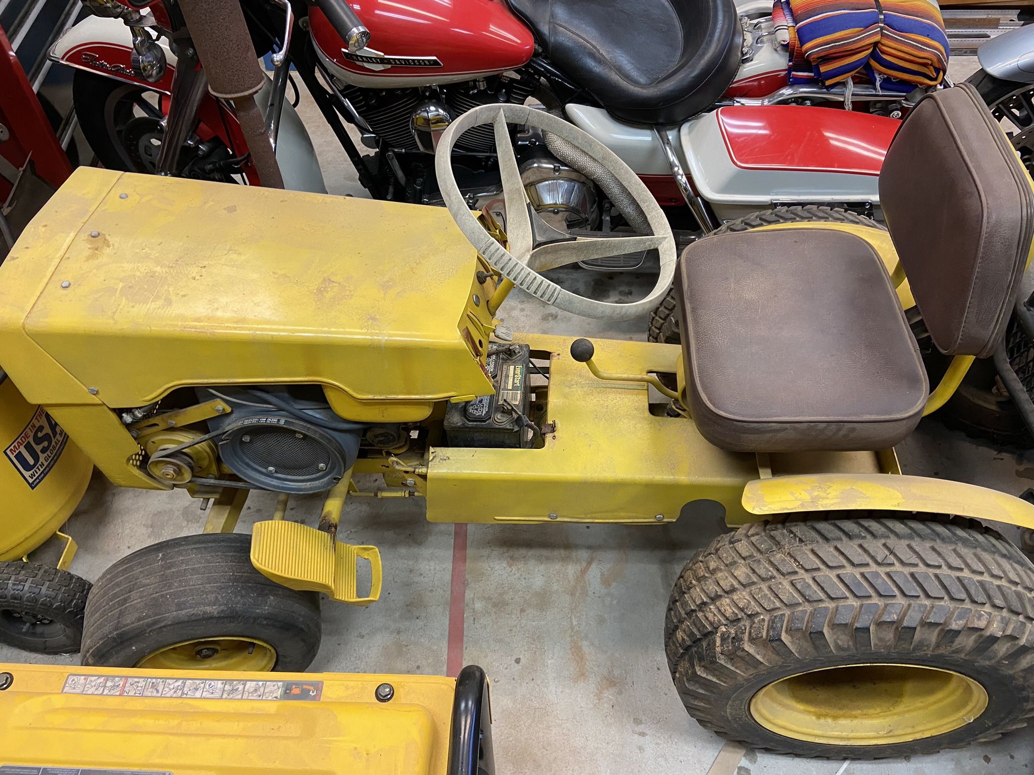 1965 Massey Ferguson Lawn Tractor