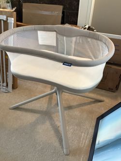 Halo Bassinet Swivel Sleeper