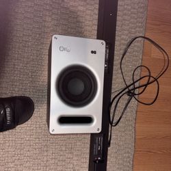 Vizio Sound Bar With Wireless Subwoofer