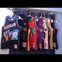 Rare Jerseys Sz Mens Small And Medium