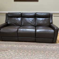 BROWN   LEATHER  POWER  SOFA