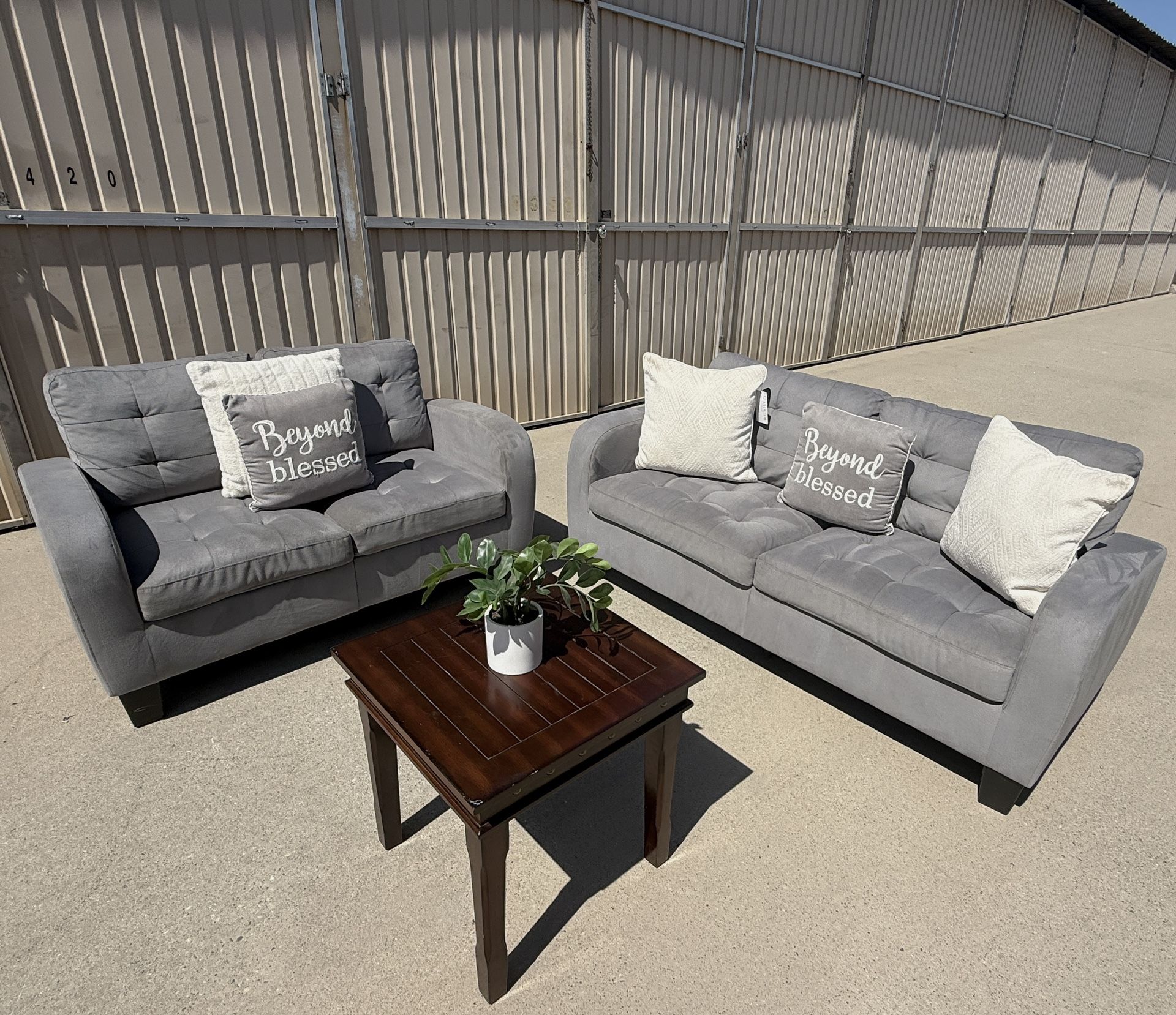 Beautiful Couch Set