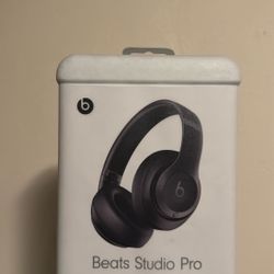 Beats Studio Pro - Wireless Bluetooth Noise Cancelling Headphones - Personalized Spatial Audio