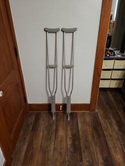 McKesson Adjustable Crutches For A Taller Person. 5'10" To 6'6"