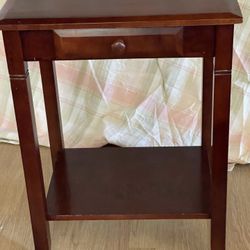 Side Table With Drawer, Cherry Finish, Great Condition.