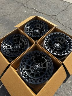 Black Rhino Barrage 6x5.5 17” Wheels