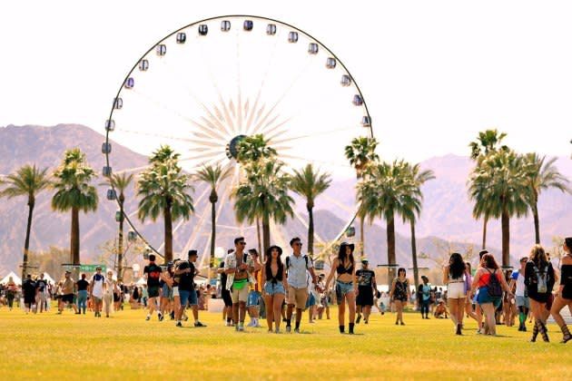 LOOKING FOR FRIDAY PORTION OF WKND 2 WRISTBAND