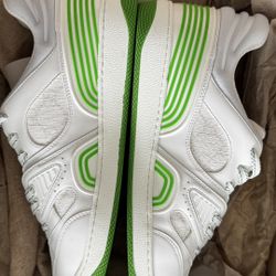 Gucci Sneakers - Size 9 