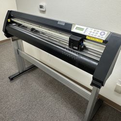 Q-130 Graphics Vinyl Cutter 42”