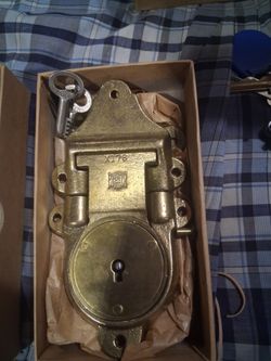 Solid brass steamer trunk lock