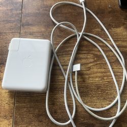 MacBook Pro Charger 140W usb-c With magnetic 3 Charging Cable 