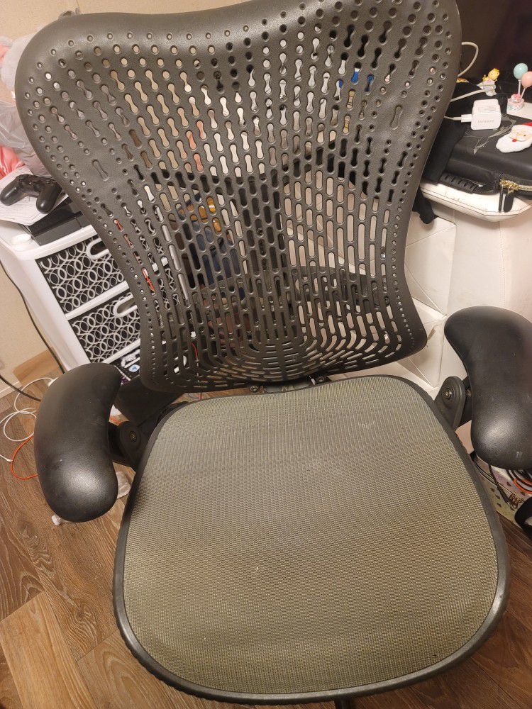 Herman Miller Mirra Chair 