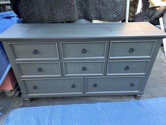 LIKE NEW QUALITY, HIGH CAPACITY, WOODEN DRESSER CAN DELIVER LOCAL IF NEEDED
