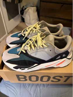 Yeezy 700 wave runner