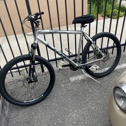 Mountain Bike 