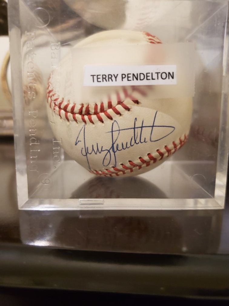 Terry Pendleton signed baseball