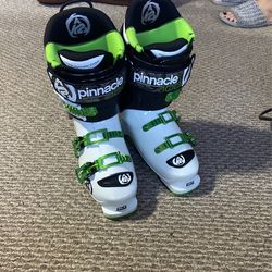 K2 Pinnacle 100 Ski Boots - 25.5