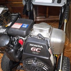 Pressure Washer  3200psi  New In Box With 2.5 Gpm Honda Motor $315