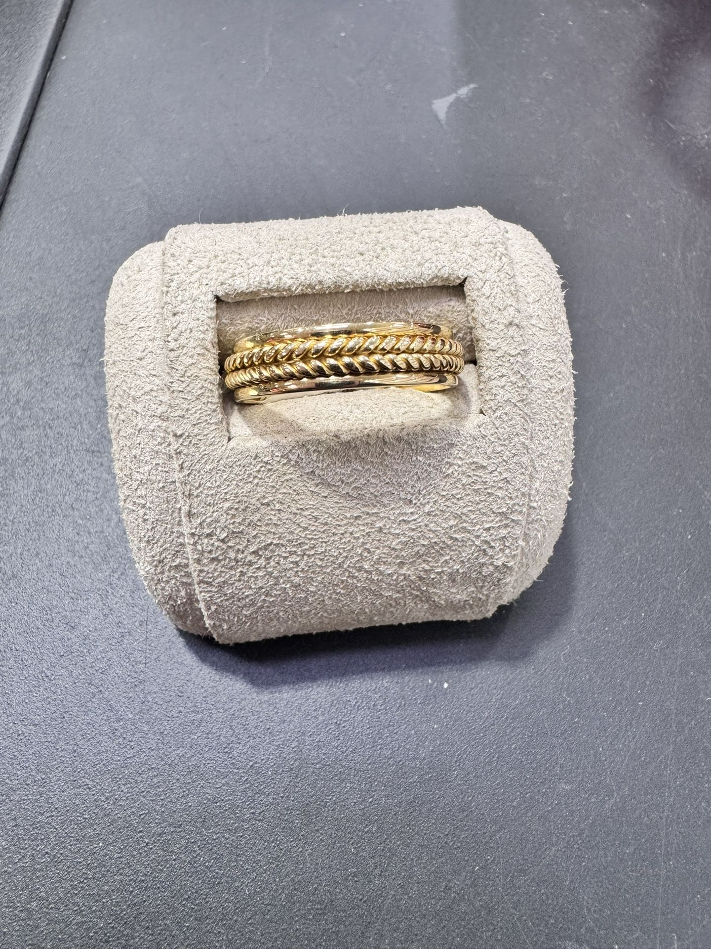 18k Wedding Band Size 11