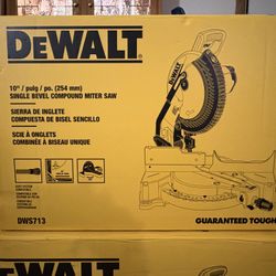 DEWALT  15 Amp Corded 10 In. Compound Single Bevel Miter Saw. 
