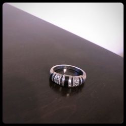 Vintage .925 Sterling Onyx Marcasite Ring 