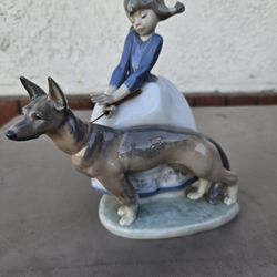 Lladro Figurine 