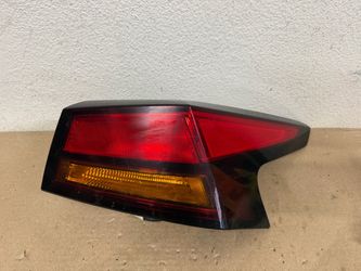 2019-2021 NISSAN ALTIMA TAIL LIGHT RIGHT SIDE OEM