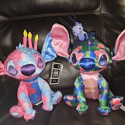 Stitch Crashes Disney Plushies 