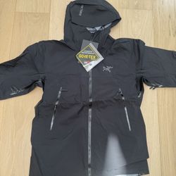 Arc’teryx Beta SL Black and Grey