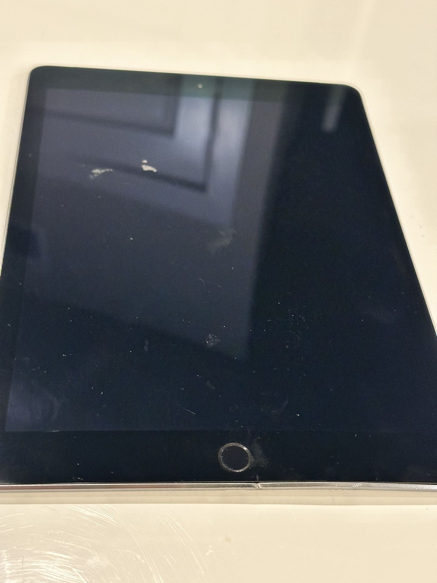 iPad Air 2 or iPad Air 9.7 Inch for parts
