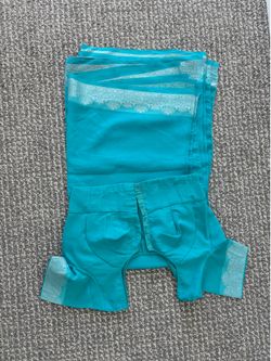 Lightweight sari with blouse