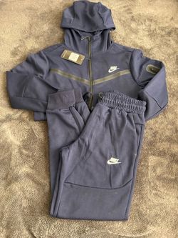Nike tech and polo sets