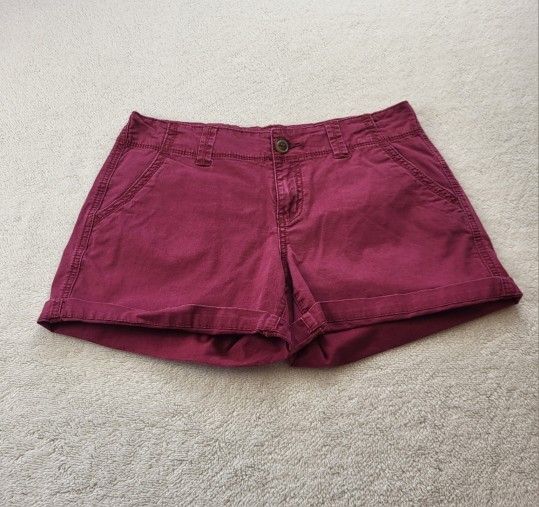 Maurices Purple Midrise Shorts Women's Size 5/6 Cuffed or Uncuffed