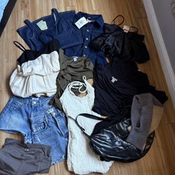Juniors/Women’s Clothing Bundle