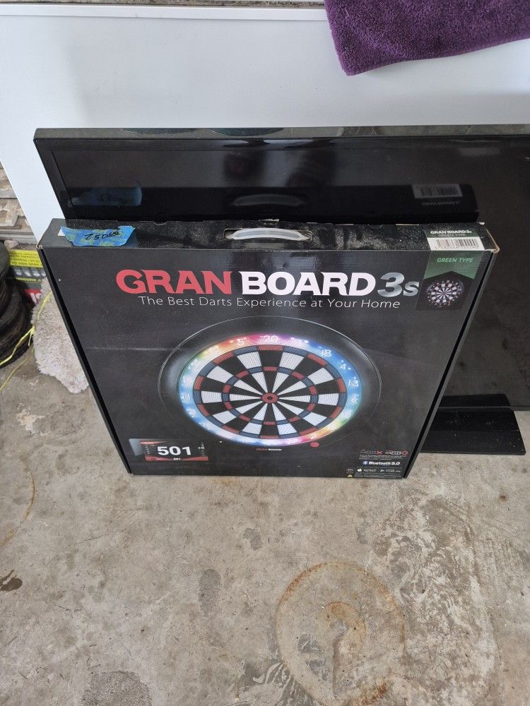 Gran Board Dart Board Brand New