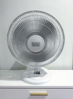BLACK+DECKER 12" Table/Desk Fan (White) – Like New, Barely Used
