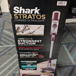 New in box  SHARK Stratos