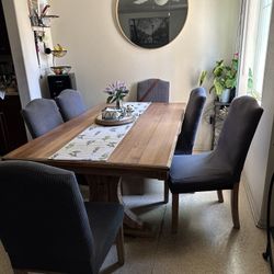 Dining Room Table 